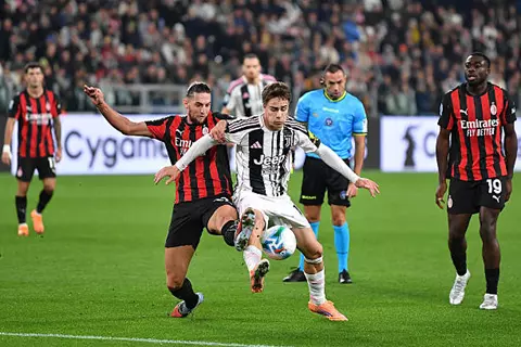 مباريات اليوم الأحد.. ميلان يواجه يوفنتوس.. وتشيلسي يستهدف نهائي كأس الاتحاد الإنجليزي